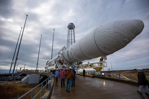 Paraguay se abre paso al desarrollo tecnológico y científico con el lanzamiento de su primer satélite | .::Agencia IP::.
