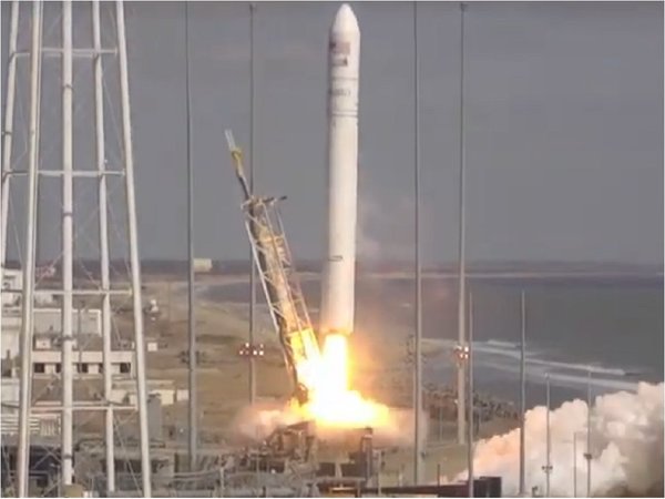 Primer satélite paraguayo fue lanzado al espacio