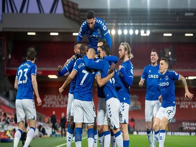 El Everton descarga otro duro golpe para el Liverpool