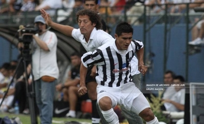 Diario HOY | Trece años después, Osvaldo Martínez anota en el torneo local