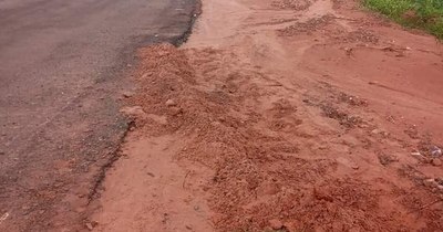 La Nación / Pobladores de San José Obrero cuestionan calidad de obra vial y piden auditoría