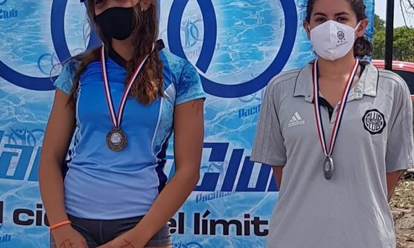 Olimpia gana cuatro medallas en Torneo Nacional de Aguas Abiertas