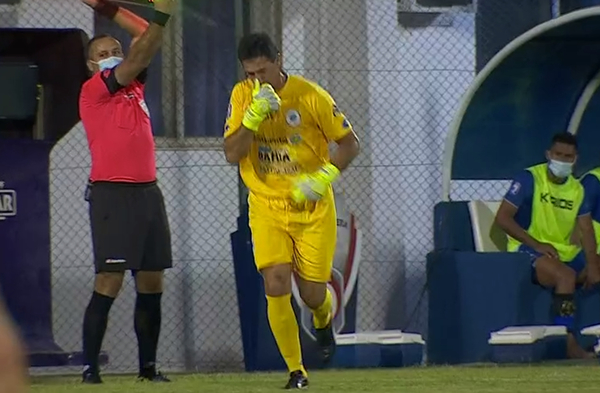 Nelson Bernal hace historia en el fútbol paraguayo