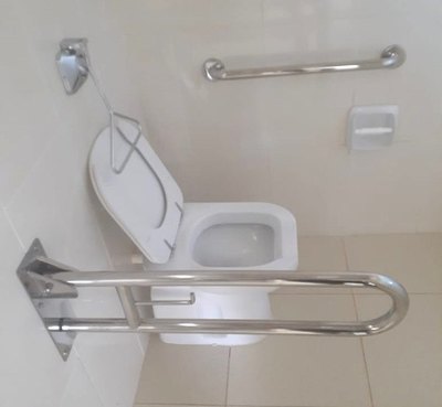 Crónica / En el Este se declaró la “batalla del baño”