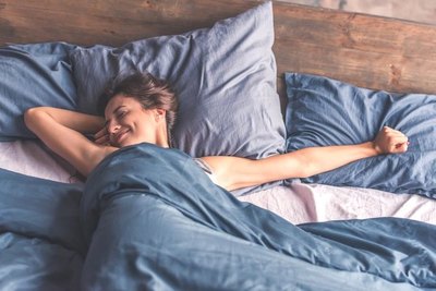 Crónica / Ofrecen laburo donde solo tenés que dormir