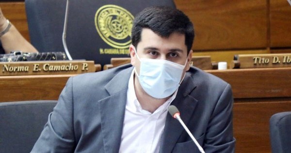 La Nación / Piden gran cambio en el MEC