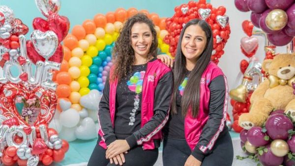 Hermanas venezolanas baten Récord Guinness creando arte con globos