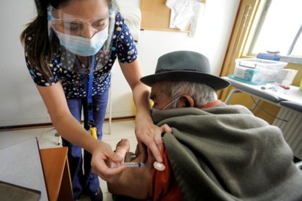 Coronavirus: Chile anunció su plan de vacunación a domicilio para mayores de 65 años | Ñanduti