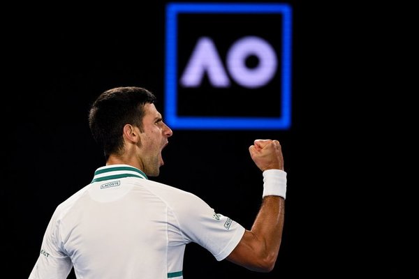 Novak Djokovic, rey del Australian Open: venció en la final a Daniil Medvedev y se coronó campeón del torneo por novena vez | Ñanduti