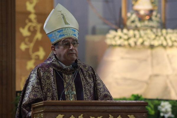 Llaman a la pacificación y consagran al pueblo paraguayo a la Virgen de Caacupé - Nacionales - ABC Color