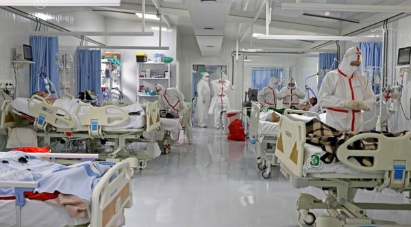 Médica terapista del Hospital Nacional será la primera en recibir la vacuna en Paraguay - Noticiero Paraguay