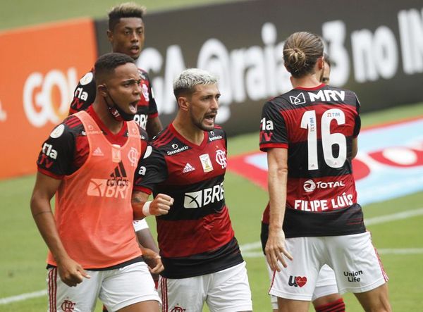 Flamengo destrona al Inter del liderato en la penúltima fecha - Fútbol - ABC Color