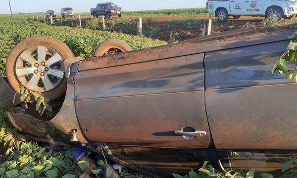 Brasileño muere durante aparatoso vuelco de vehículo