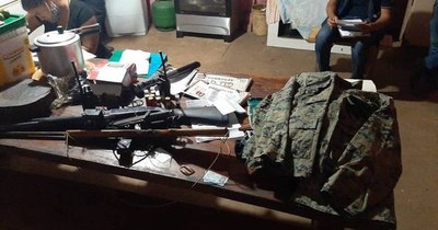 La Nación / Recuperaron armas y un vehículo robado en Ñemby
