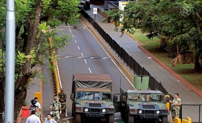 Diario HOY | Foz de Yguazú decreta toque de queda y pide barrera en Puente de la Amistad