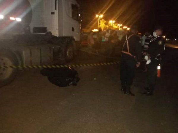 Hombre muere tras ser arrollado por una camioneta en San Juan Bautista