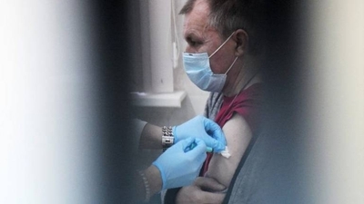 Diario HOY | Rusia comienza a vacunar a las personas sin hogar