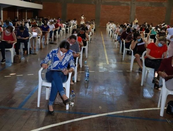Solo 5 postulantes aprobaron el examen para acceder a registros notariales · Radio Monumental 1080 AM