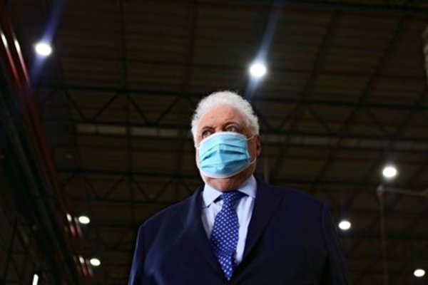 Vacunación Vip en Argentina: renuncia ministro de Salud por desvíos de vacunas