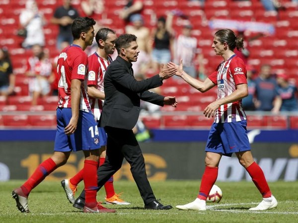 Filipe Luis: "Los mensajes de Simeone eran estresantes"