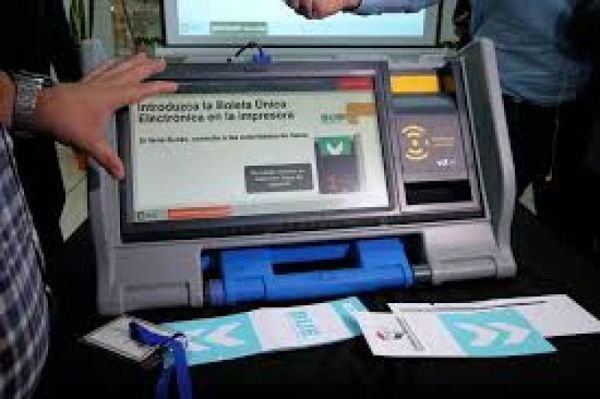 Hoy realizan distribución de máquinas de votación a nivel país para capacitar a la ciudadanía