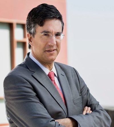 Y mi palabra es la ley": el libro que retrata a López Obrador como "El Rey - MarketData