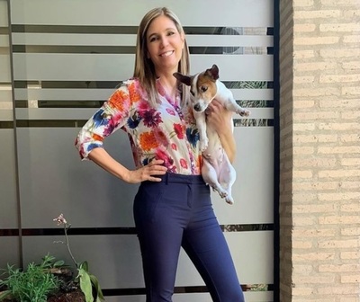 La ayuda de la perrita de Sanie