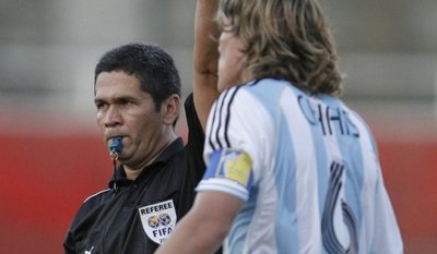 Exárbitro FIFA se confiesa y sacude las redes: 'Mi club es Olimpia, nunca negué'