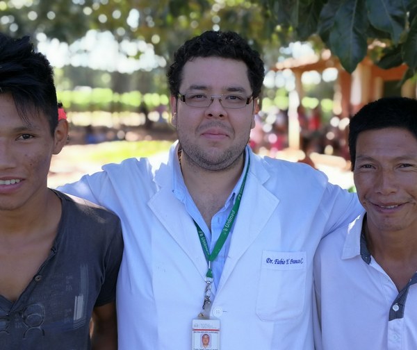 Médico y enfermera fallecieron por COVID-19