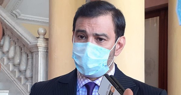 La Nación / Senador Ovelar cuestiona el mecanismo COVAX