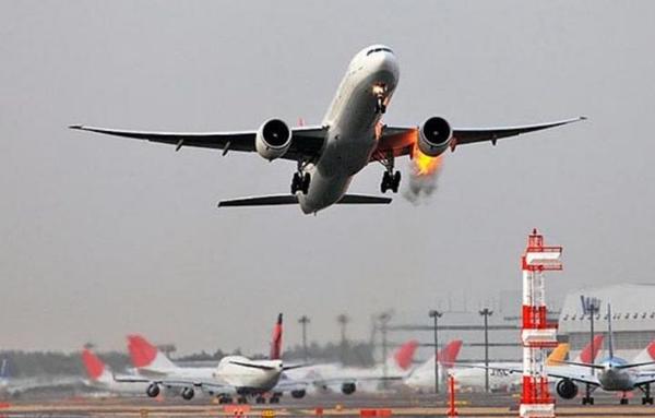 Boeing 777: avión registró fallas en el motor