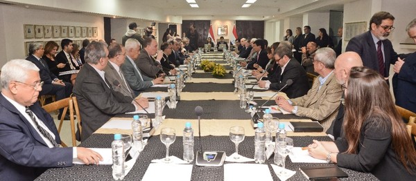 Anexo C: ponen a disposición propuestas de comisión asesora, sociedad civil y partidos políticos
