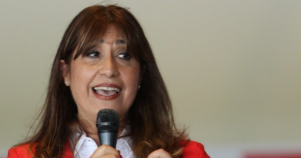 La Nación / Agüero apunta contra Lilian Samaniego y el vicepresidente: “La gente pide renovación”