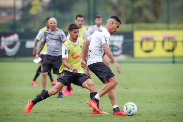 Junior Alonso se queda sin DT en el Atlético Mineiro