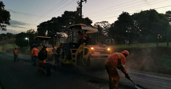 La Nación / Ejecutan últimos kilómetros de pavimentación en Caazapá