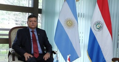 La Nación / COVID-19: embajador argentino en Paraguay integra lista de vacunados en el vacunatorio vip de Argentina