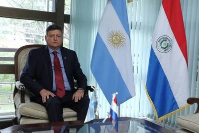 COVID-19: embajador argentino en Paraguay integra lista de vacunados en el vacunatorio vip de Argentina