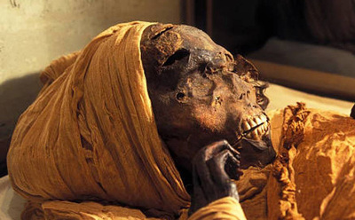 Lo que dice la tomografía de un faraón decapitado hace 3.500 años. | OnLivePy