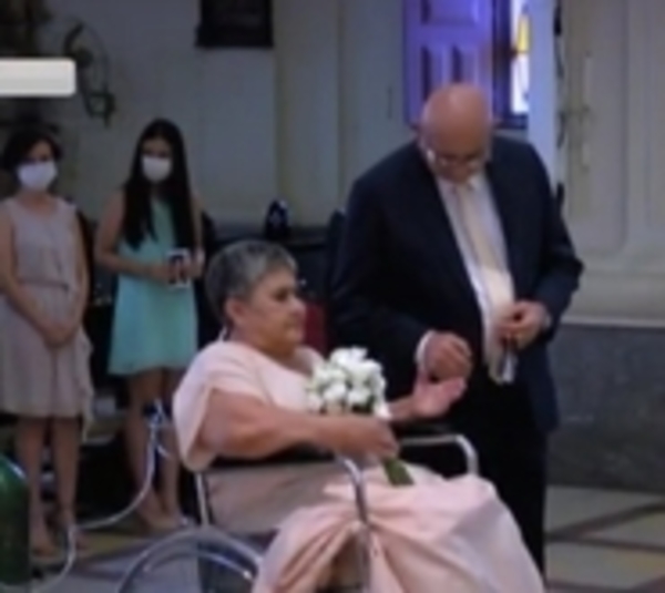 45 años de casados, vencieron al covid y luchan contra el cáncer - Paraguay.com