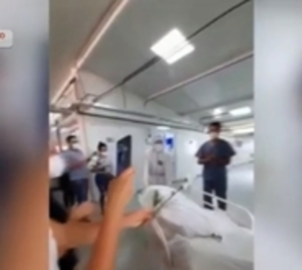 Despiden a médico y enfermera víctimas fatales del covid - Paraguay.com