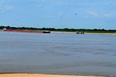Hallan cuerpo de un joven desaparecido en aguas del río Paraguay - Noticiero Paraguay