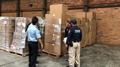 Propiedad Intelectual: Fiscal encabezó allanamiento que derivó en la incautación de productos falsificados por valor de G. 200.000.000 | Ñanduti