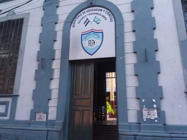 Escuelas siguen con deficiencias estructurales a días del inicio de clases - Megacadena — Últimas Noticias de Paraguay