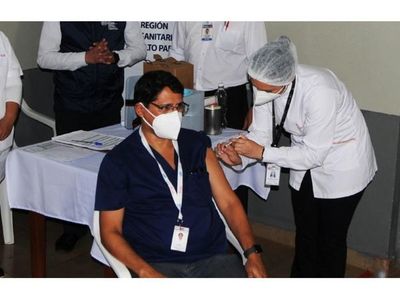 En CDE, 40 profesionales de UTI reciben Sputnik V en primer día