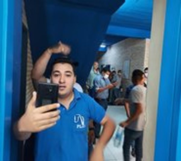 Efrainistas incidentan a llanista en sede del PLRA - Paraguay.com