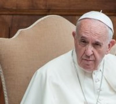 El Papa cancela compromisos por recaída de ciática - Paraguay.com