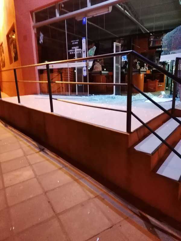 Seis personas asaltaron City Market en San Lorenzo » San Lorenzo PY