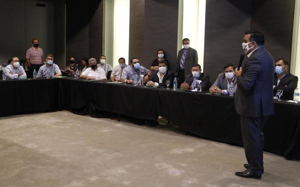MEC y gobernadores trabajarán en conjunto por la educación | .::Agencia IP::.