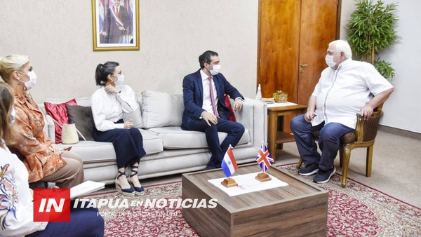 NUEVO EMBAJADOR DEL REINO UNIDO VISITÓ AL GOBERNADOR DE ITAPÚA