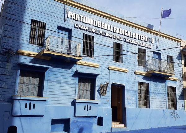 Ríos compara al directorio del PLRA con las camisas pardas de Hitler: “Lo que ellos hacen no es escrache, es violencia en contra de todos los que piensan de forma distinta” | Ñanduti